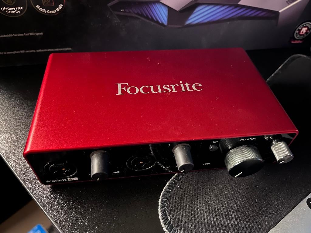 Focusrite 4i4 3rd gen, Ophalen of Verzenden, Zo goed als nieuw, Minder dan 5 kanalen, Microfooningang