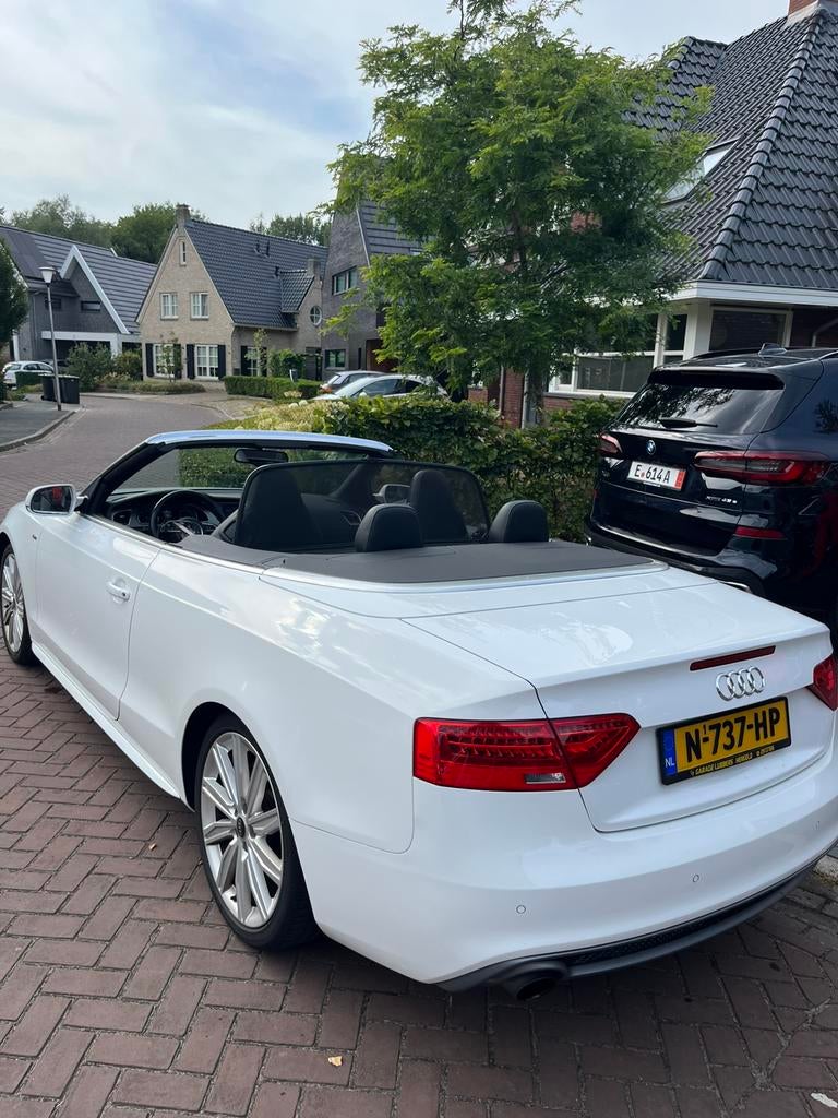 Audi A5 1.8 Tfsi 125KW Cabriolet CVT 2015 Wit, Zwart, 4 cilinders, Cabriolet, 4 stoelen