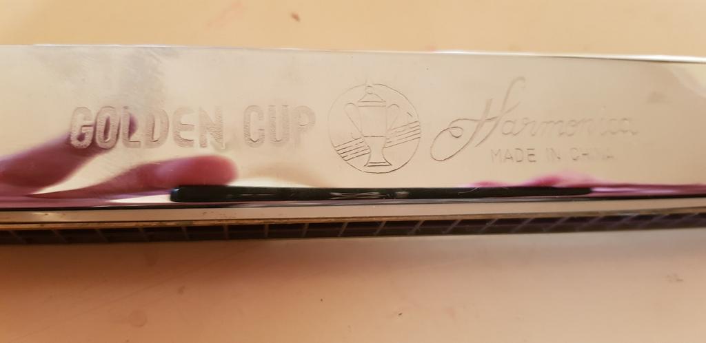 Mondharmonica Golden Cup JAREN 80 Mond harmonica, Muziek en Instrumenten, Blaasinstrumenten | Mondharmonica's, Ophalen, Zo goed als nieuw