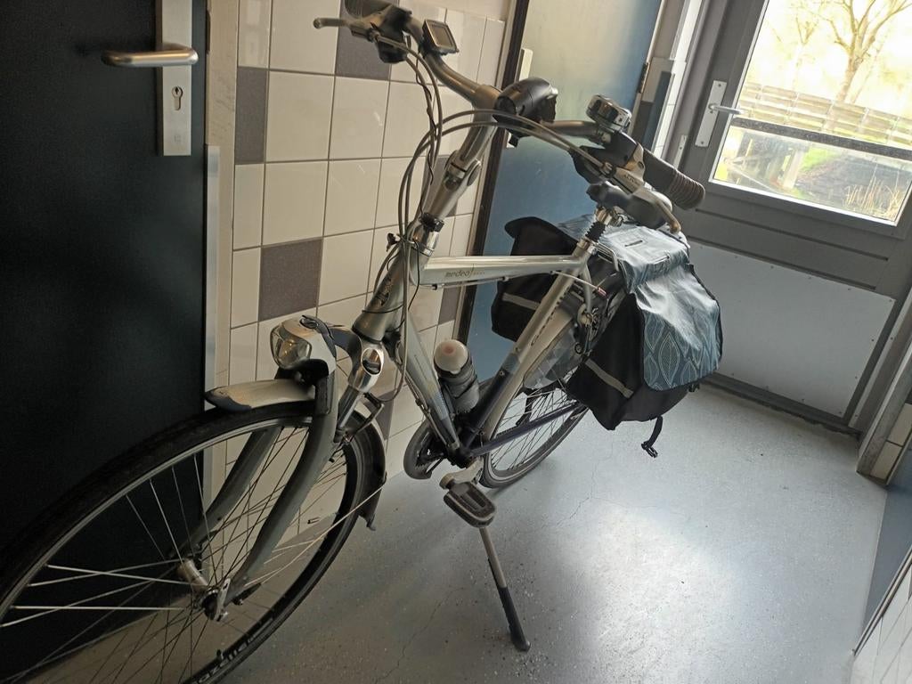 Gazelle Medeo 24 versnellingen, Ophalen, Gebruikt, Versnellingen, 56 cm of meer