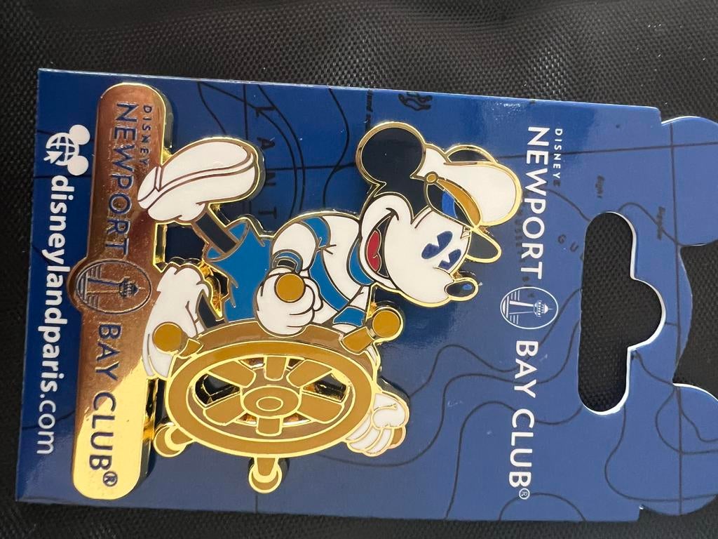 Disney Newport Bay Club Pin - Mickey Mouse Matroos, Verzamelen, Ophalen of Verzenden, Mickey Mouse, Nieuw, Overige typen
