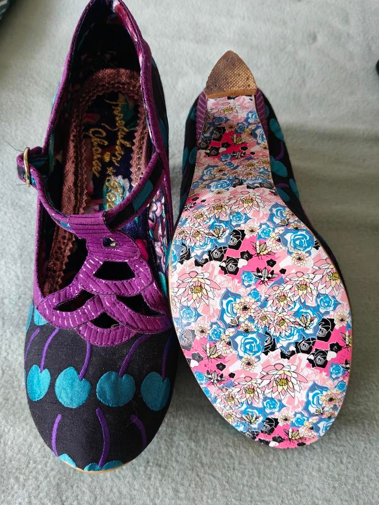 Irregular choice hakjes maat 41 zwart turquoise paars, Kleding | Dames, Schoenen, Ophalen of Verzenden, Zo goed als nieuw, Zwart