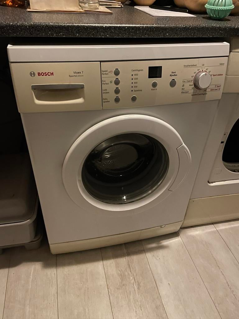 Bosch wasmachine., Ophalen, Zo goed als nieuw, 1200 tot 1600 toeren, 85 tot 90 cm