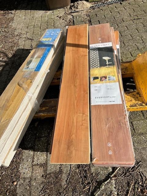 Laminaat, Ophalen, 50 tot 150 cm, Nieuw, 10 m² of meer