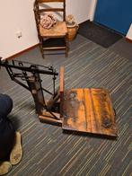 Antieke bascule weegschaal - Decoratief en functioneel, Ophalen