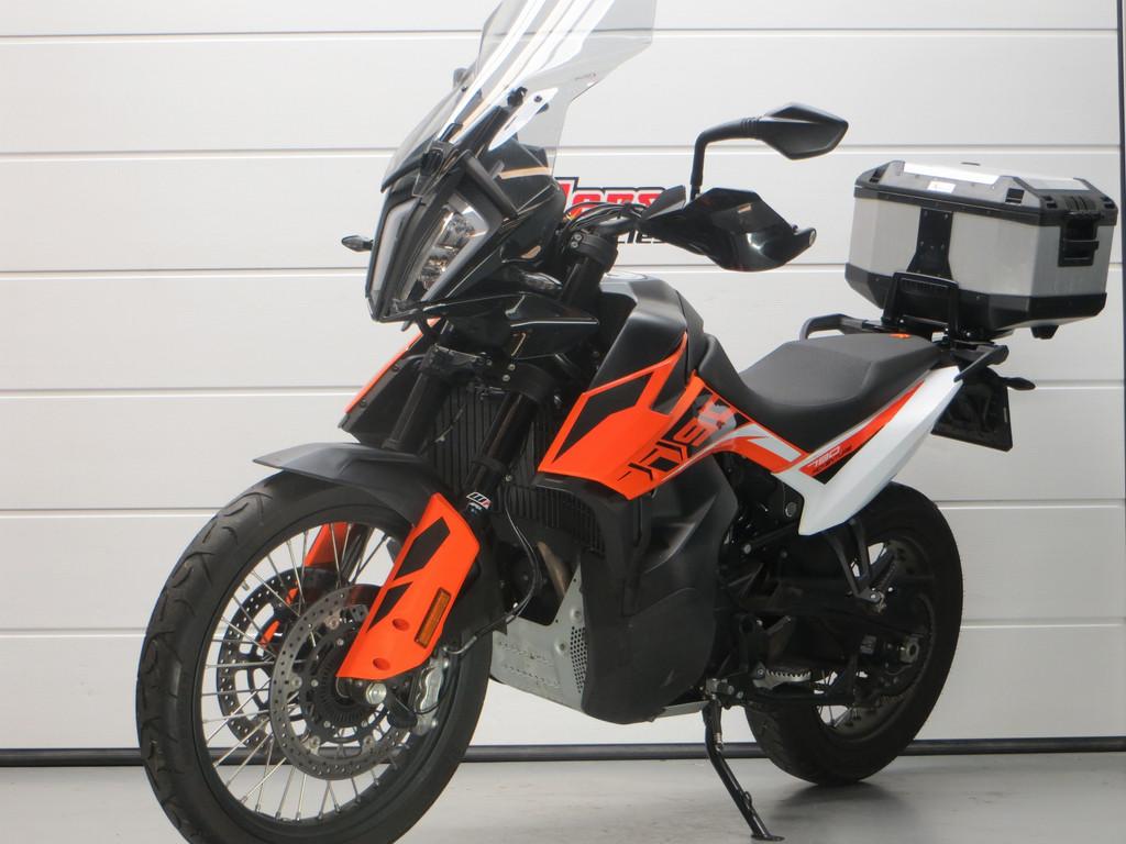 KTM 790 ADVENTURE KTM 790 ADVENTURE (bj 2019), KTM, Bedrijf, Toermotor, Sluisweg 20
6581 KA  Malden, NL