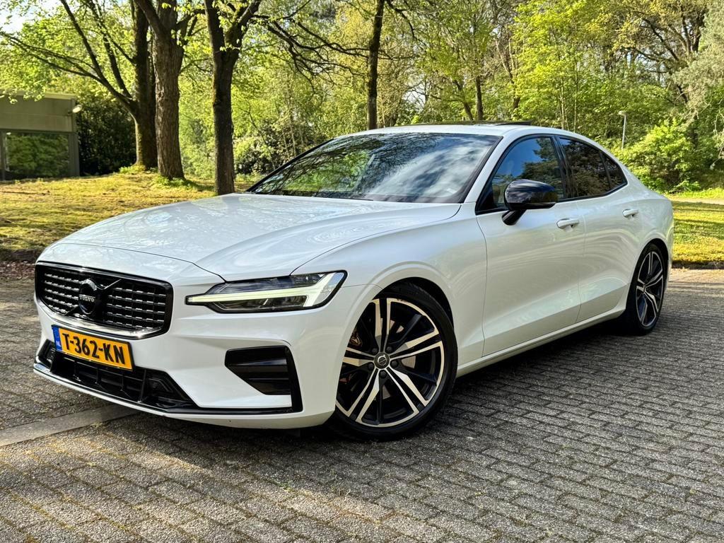 Volvo S60 T5 250pk Geartronic 2019 Wit, Parkeerassistent, 1800 kg, 4 cilinders, 1969 cc