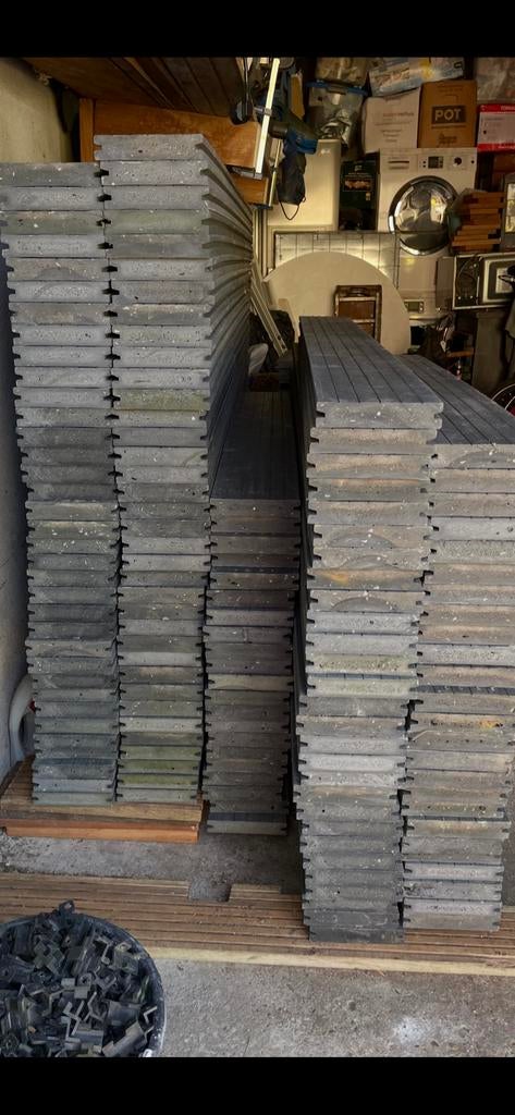 Composiet wpc massieve vlonderplanken 28 mm dikte, 34 m2, Tuin en Terras, Palen, Balken en Planken, Ophalen, Gebruikt, 250 cm of meer