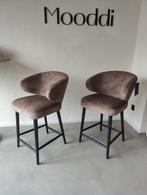 2x Barkruk Taupe Velour (fluweel), Huis en Inrichting, Barkrukken, Ophalen of Verzenden, Zo goed als nieuw, 90 cm of meer, Hout