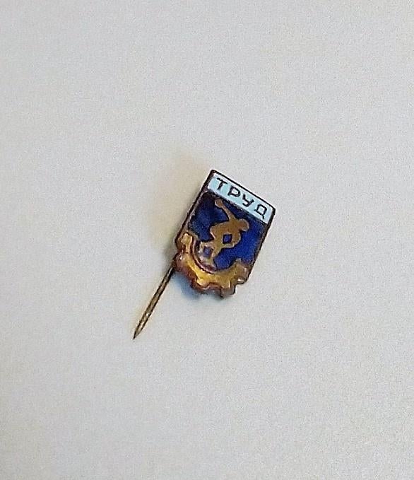 mooie russische (?) emaille sport speld, Verzamelen, Speldjes, Pins en Buttons, Ophalen of Verzenden, Overige onderwerpen, Speldje of Pin