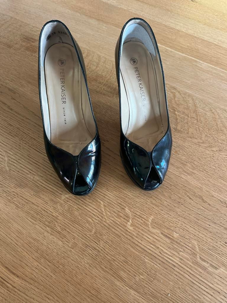 Elegante Peter Kaiser pumps met open neus, Kleding | Dames, Schoenen, Zo goed als nieuw, Pumps, Zwart, Ophalen of Verzenden