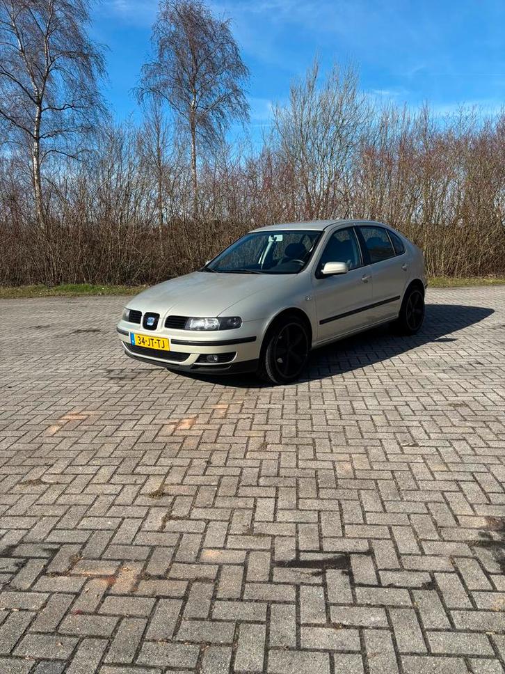 Seat Leon 1.6 16V 77KW 2002 Beige, Auto's, Seat, Particulier, Leon, Airconditioning, Radio, Benzine, C, Hatchback, Handgeschakeld