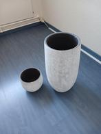 2 bloempotten, aardewerk, gemeleerd wit. ophalen, Huis en Inrichting, Ophalen, Nieuw