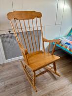 Vintage houten schommelstoel met kussens, Ophalen