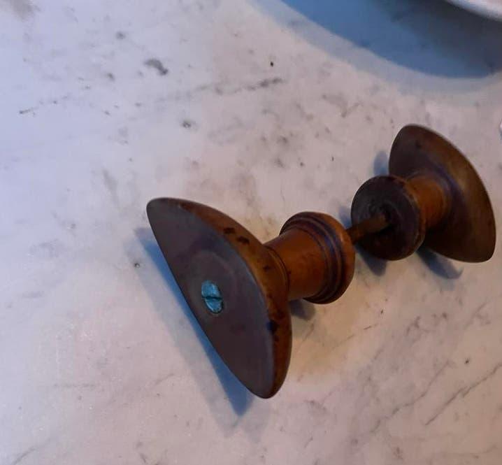 Antieke ovale houten deurklink, Antiek en Kunst, Ophalen of Verzenden