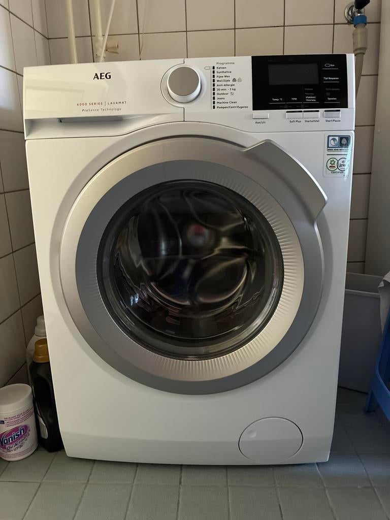 AEG Lavamat wasmachine, Witgoed en Apparatuur, Wasmachines, Zo goed als nieuw, 85 tot 90 cm, 1200 tot 1600 toeren, Ophalen