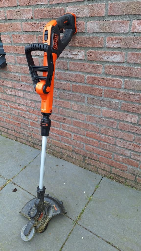 Black Decker STC1840EPC Accu-Grastrimmer, 18V 4,0Ah