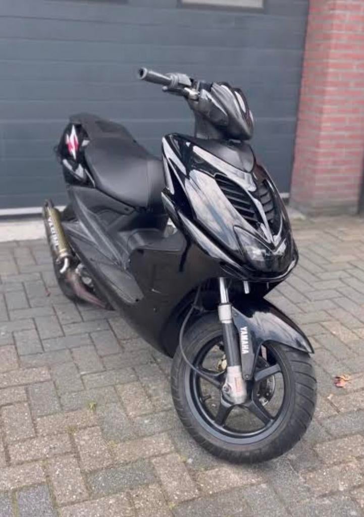 GEZOCHT: Yamaha Aerox 2T 50cc Scooter, Fietsen en Brommers, Scooters | Yamaha, Ophalen of Verzenden, Tweetakt, Aerox