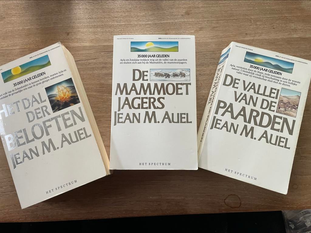 De Aardkinderen Serie: Het Dal der Beloften, De Mammoetjager, Ophalen of Verzenden, Gelezen, Europa overig