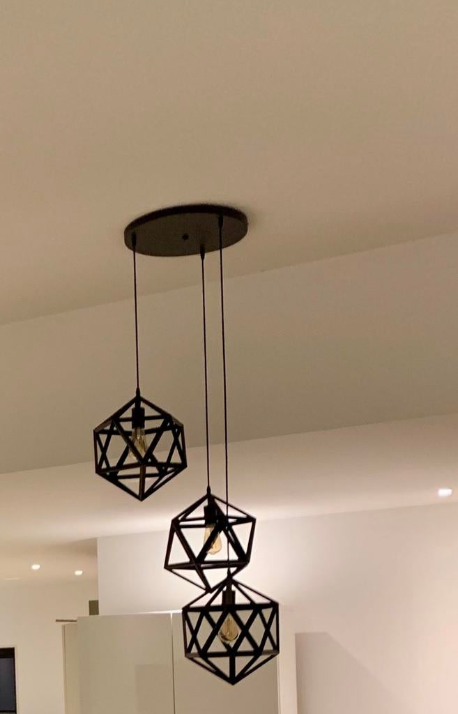Zwarte hanglamp met 3 geometrische vormen, Huis en Inrichting, Lampen | Hanglampen, Ophalen, Gebruikt, Metaal, 75 cm of meer