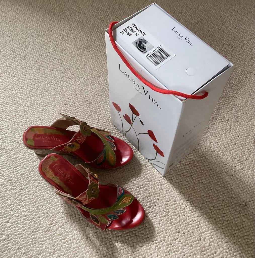 Laura Vita zomerschoentjes, Kleding | Dames, Ophalen of Verzenden, Zo goed als nieuw, Zwart