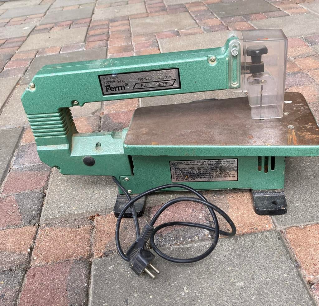 Elektrische figuurzaag Ferm, Doe-het-zelf en Verbouw, Gereedschap | Zaagmachines, Gebruikt, Ophalen of Verzenden, 30 tot 70 mm