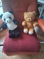 Gevraagd gratis kleertje voor deze zorgberen. een jasje ofzo, Ophalen, Zo goed als nieuw, Breien, Overige typen