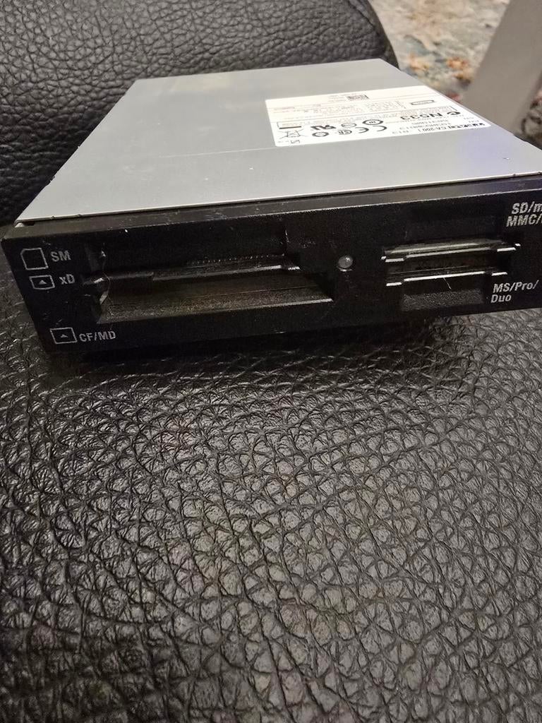 TEAC CA-200i USB Flash Card Reader, Ophalen of Verzenden, Zo goed als nieuw