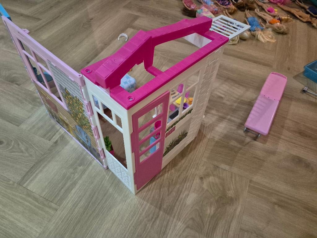 Te Koop! Mooie Barbie collectie, poppen etc., Kinderen en Baby's, Speelgoed | Poppen, Ophalen of Verzenden, Zo goed als nieuw