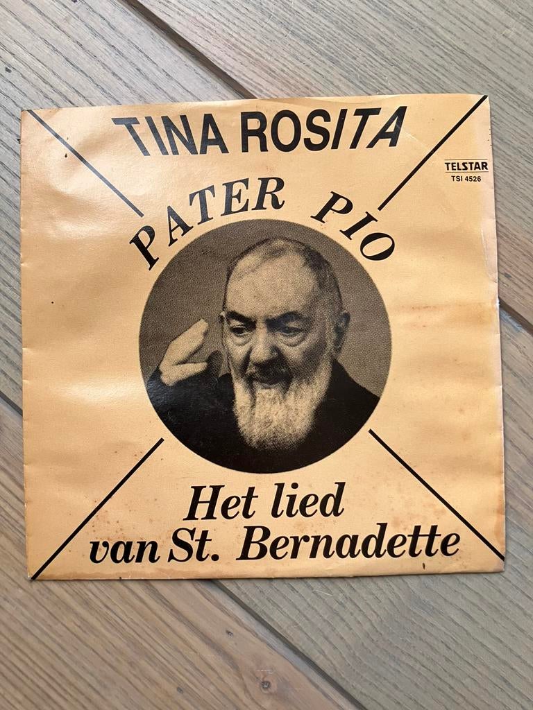 Telstar 4526 Tina Rosita – Pater Pio, Ophalen of Verzenden, Zo goed als nieuw, Nederlandstalig