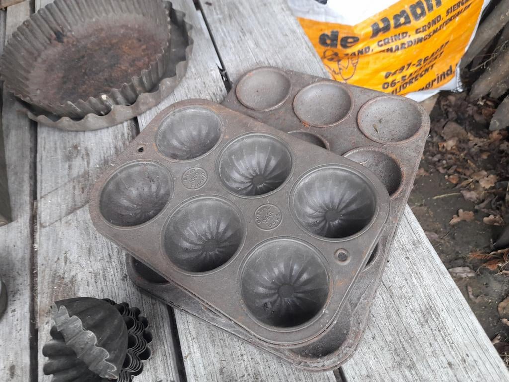 Vintage Bakblikken bakvormen, Ophalen of Verzenden, Bakvorm
