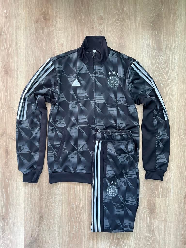 Ajax Adidas trainingspak 23/24 Maat S, Zwart, Ophalen of Verzenden, Maat 46 (S) of kleiner, Adidas