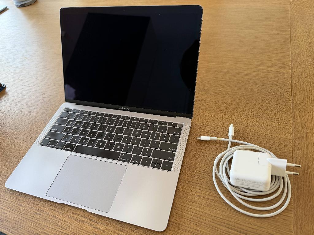MacBook Air 2018 (A1932) - 16GB RAM / 512GB SSD, Computers en Software, Apple Macbooks, Gebruikt, MacBook Air, 13 inch, Minder dan 2 Ghz