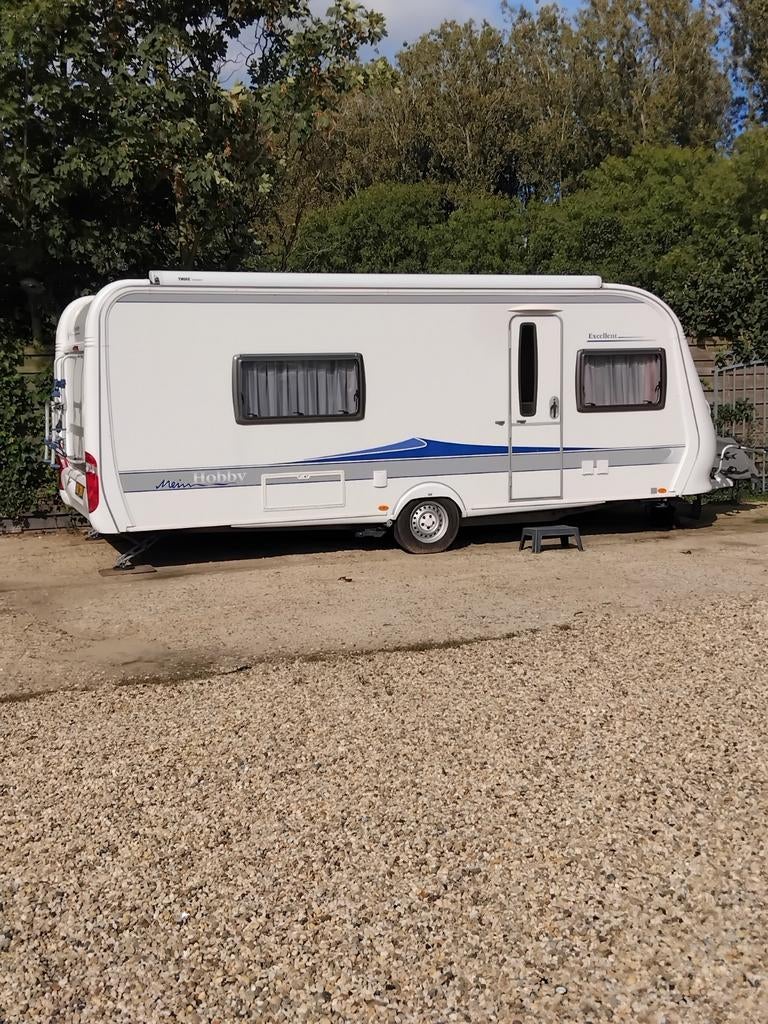 Hobby Excellent 560 WLU, Caravans en Kamperen, Caravans, Rondzit, Hobby, Particulier, 5 tot 6 meter