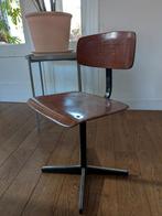 Vintage schoolstoeltje, Ophalen, Gebruikt, Eén