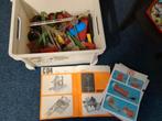 Bak vol meccano bouw- en constructiespeelgoed met boekjes, Ophalen