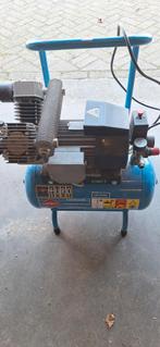 Compressor met 2 motoren - Euro Airpress LM 25/350, Doe-het-zelf en Verbouw, Compressors, Ophalen of Verzenden
