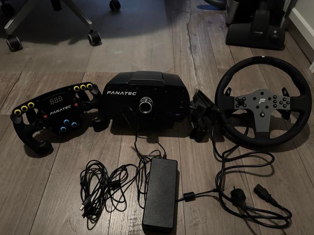 Fanatec CSL Elite Racing Wheel + F1 & P1 stuur, Ophalen of Verzenden, Overige merken, Zo goed als nieuw