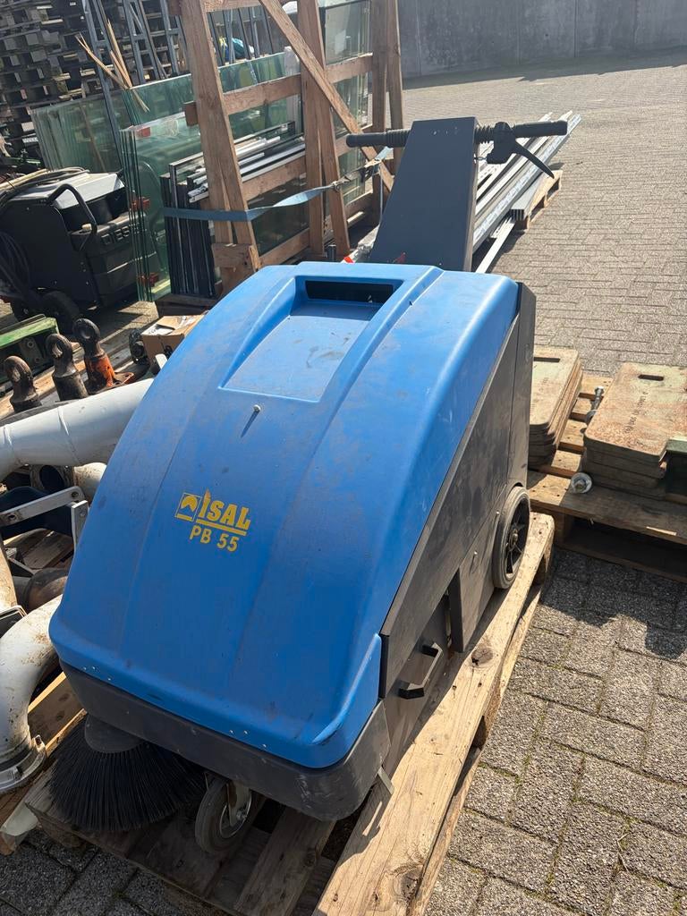 Isal PB55 veegmachine, Ophalen, Zo goed als nieuw, Overige typen