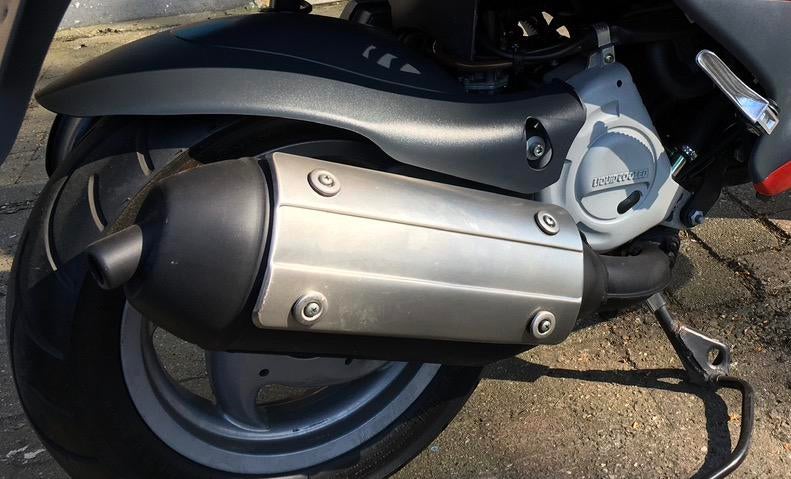 Gilera runner uitlaat sm06 origineel 180cc, Ophalen of Verzenden, Zo goed als nieuw, Uitlaat, Piaggio