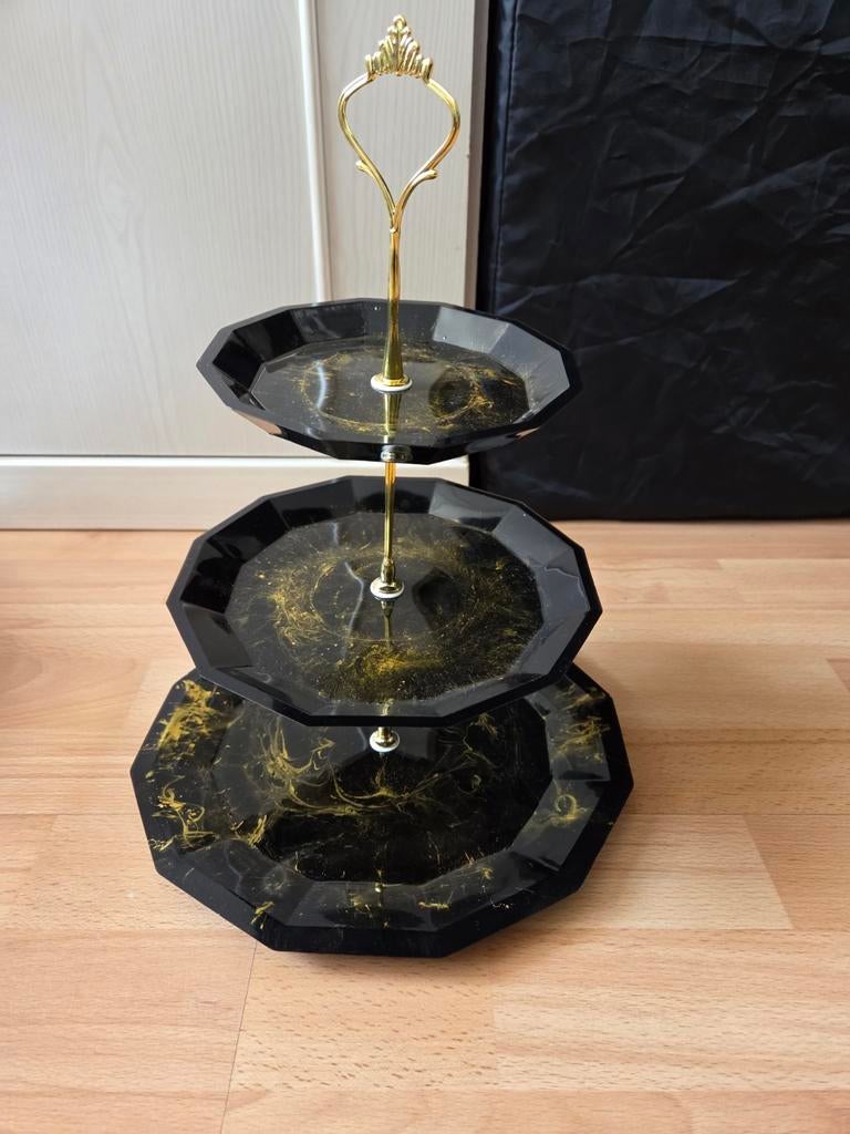 Unieke handgemaakte epoxy etagere - Zwart met goud, Huis en Inrichting, Woonaccessoires | Etagères, Ophalen of Verzenden, Nieuw