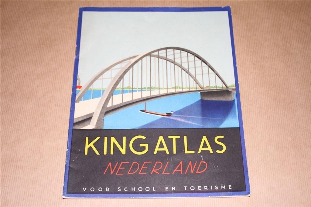 King atlas Nederland. Voor school en toerisme., Boeken, Atlassen en Landkaarten, Gelezen, Ophalen of Verzenden, Landkaart, 1800 tot 2000