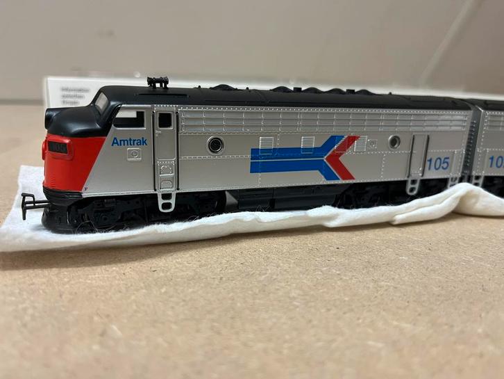 Märklin 33621 EMD F7 Amtrak, Hobby en Vrije tijd, Modeltreinen | H0, Zo goed als nieuw, Locomotief, Wisselstroom, Märklin, Ophalen of Verzenden