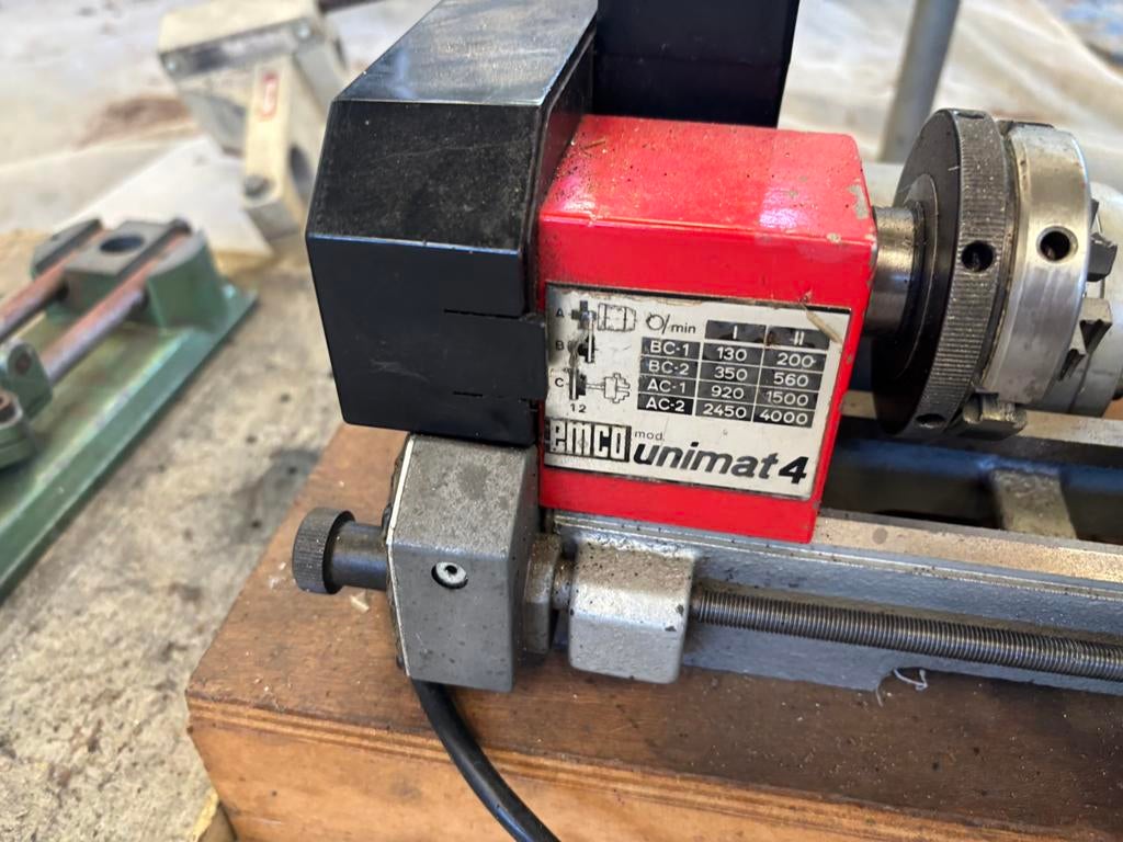 Emco Unimat 4 Metaaldraaibank met accessoires, Doe-het-zelf en Verbouw, Ophalen of Verzenden, Gebruikt, Metaaldraaibank, Minder dan 500 mm