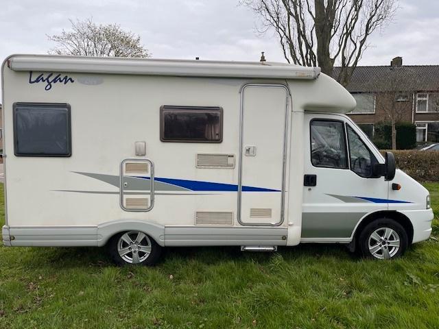 Mc Louis Lagan 244  dec. 2004, Caravans en Kamperen, Campers, Particulier, tot en met 3, Half-integraal, McLouis, Diesel, Handgeschakeld