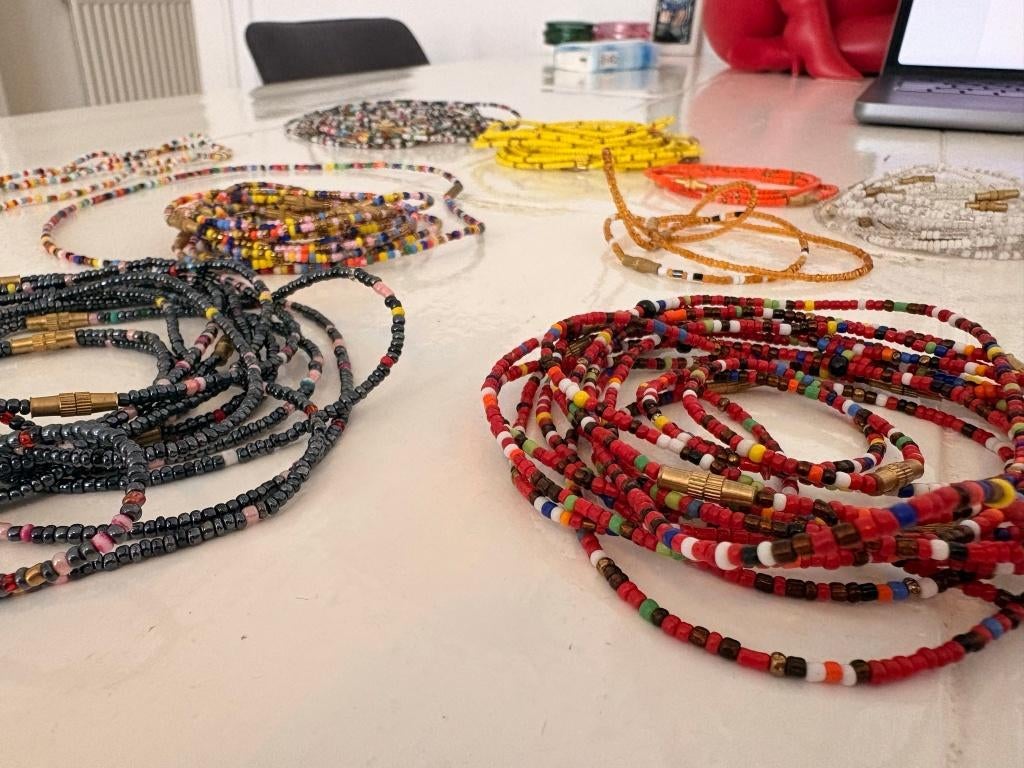 90 Masai Armbandjes/Kettingen - Verschillende maten en kleur, Overige materialen, Overige kleuren, Nieuw, Ophalen of Verzenden