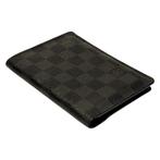 Louis Vuitton Passport Cover Damier Graphite Canvas, Louis Vuitton, Gebruikt, Support@louisvuitton.com, 2 Rue du Pont Neuf
75001 Paris
France
