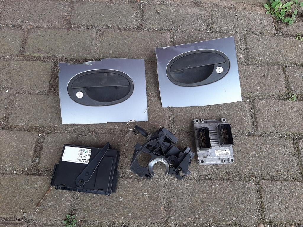Opel Corsa C Tigra Meriva slotenset ECU BCM transponder, Auto-onderdelen, Elektronica en Kabels, Ophalen of Verzenden, Gebruikt