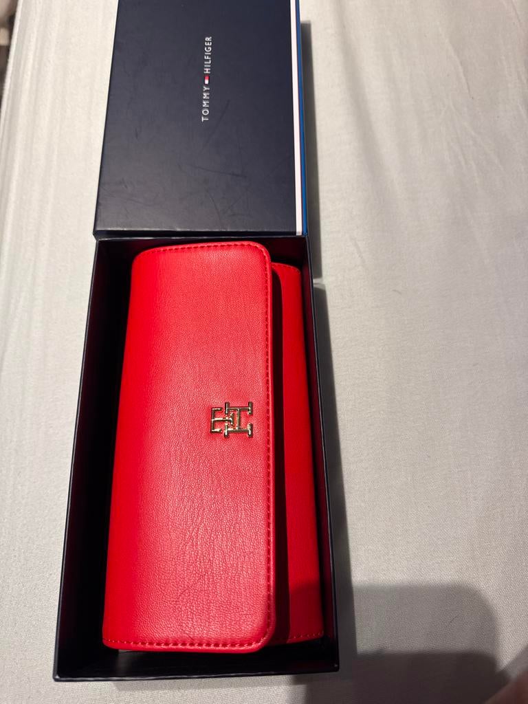 Tommy Hilfiger Portemonnee, Sieraden, Tassen en Uiterlijk, Portemonnees, Ophalen of Verzenden, Nieuw, Rood, Overige merken