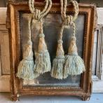 Licht blauwe embrasses *tres jolie duiven*, Verzenden